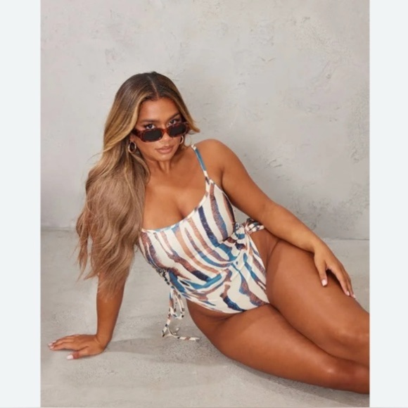 PrettyLittleThing Other - NWT Pretty Little Thing Animal Print Ruched Side High-Rise / Thong Swimsuit (8)